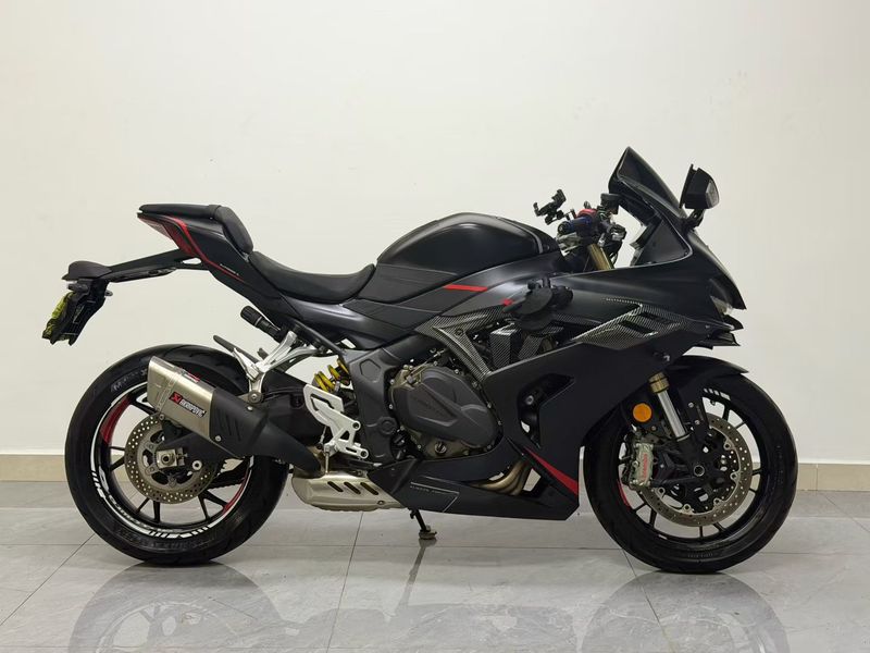 QJMOTOR 赛600