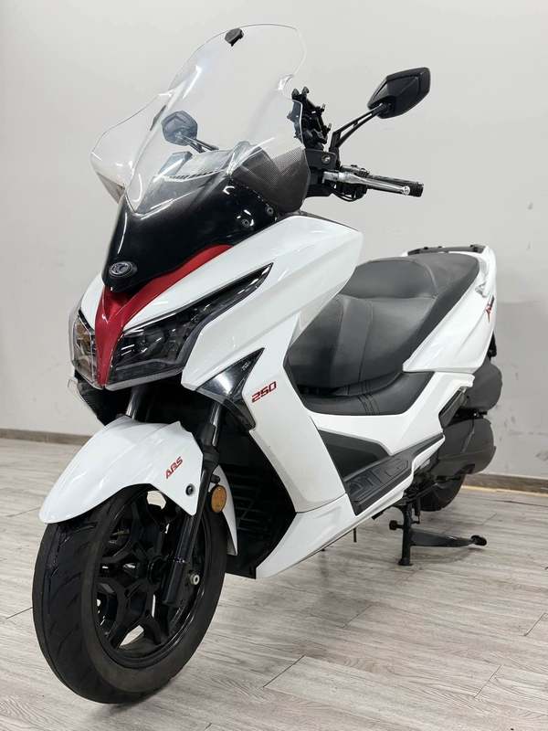 光阳 赛艇 250