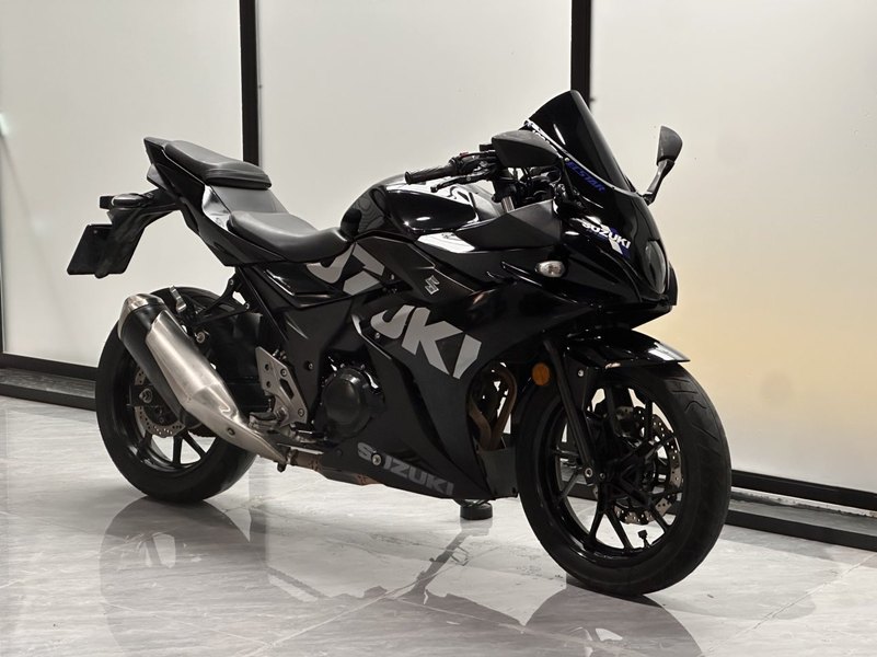 豪爵铃木 GSX250R