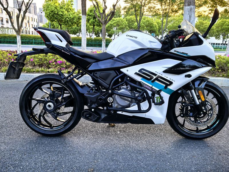 春风 250SR