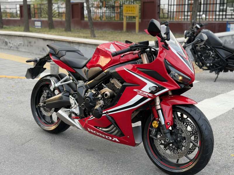 本田DREAMWING CBR650R
