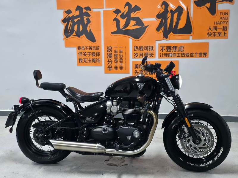 凯旋 Bonneville Bobber