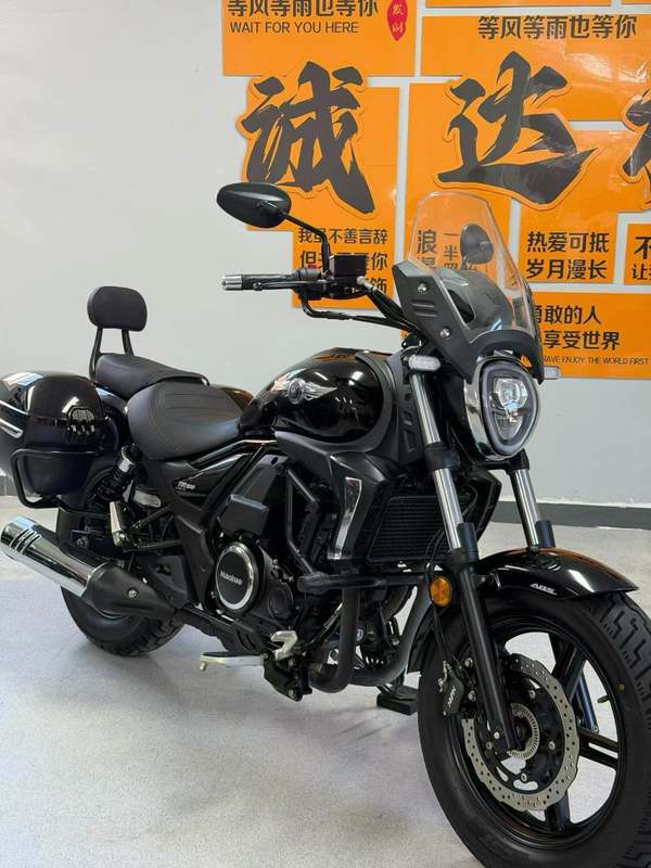 豪爵 TR300