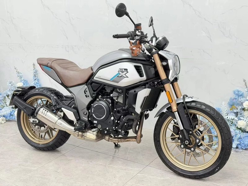春风 700CL-X