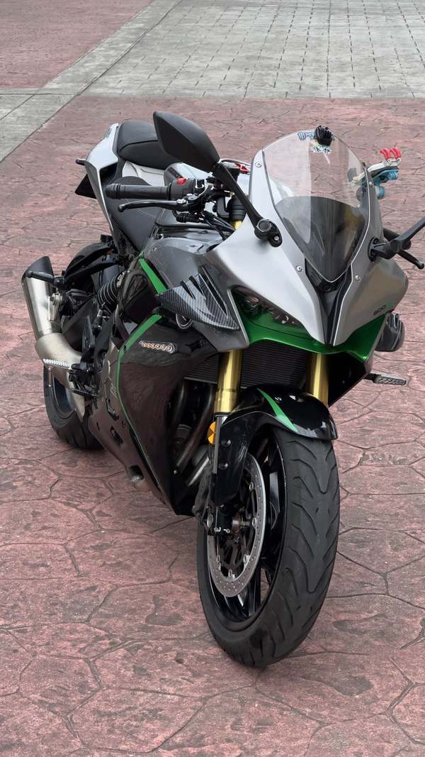 QJMOTOR 赛600