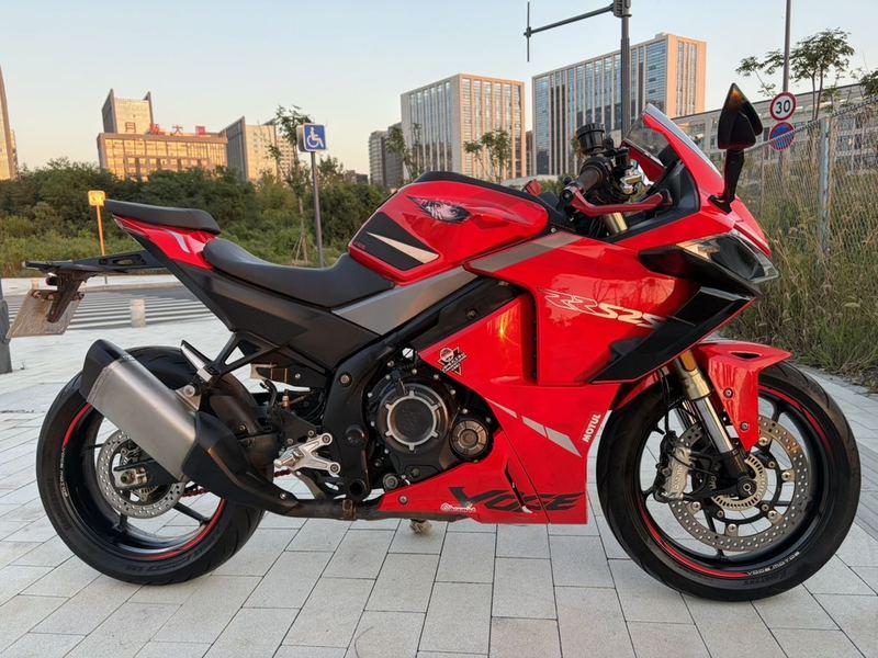 无极 RR525
