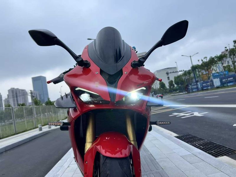 QJMOTOR 赛600