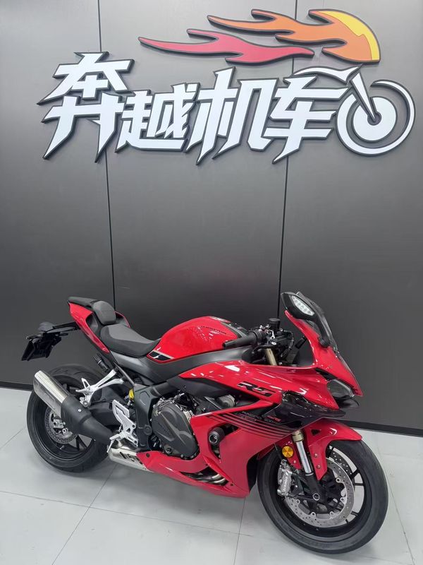 QJMOTOR 赛600