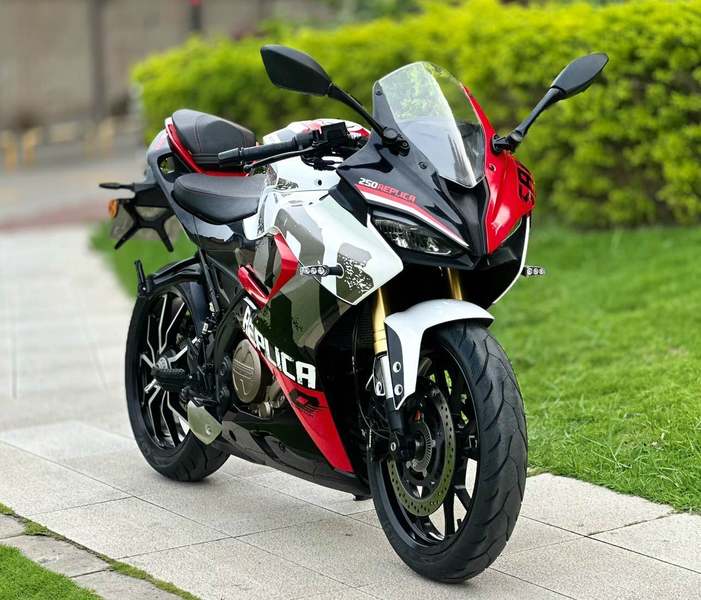 QJMOTOR 赛250