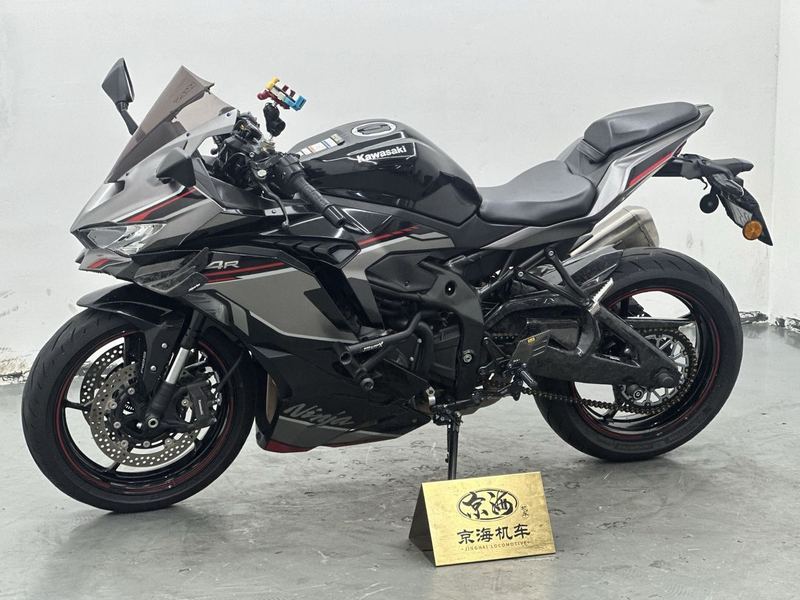 川崎 ZX-4R