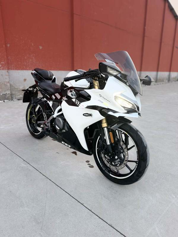 春风 250SR