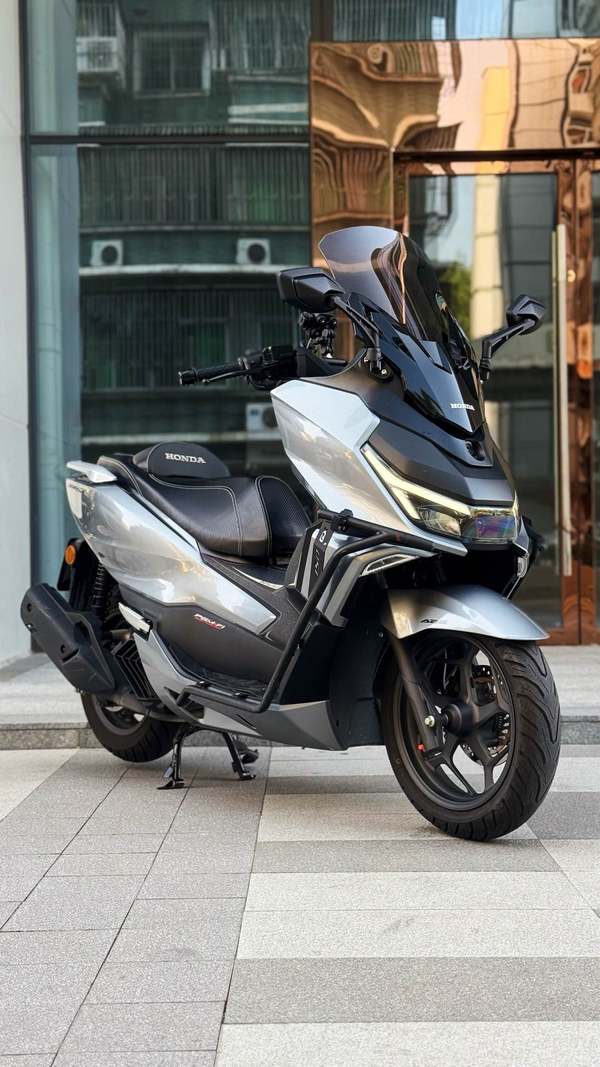 新大洲本田 NS150GX