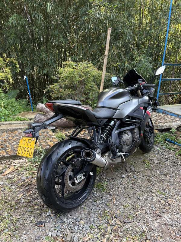 QJMOTOR 赛600