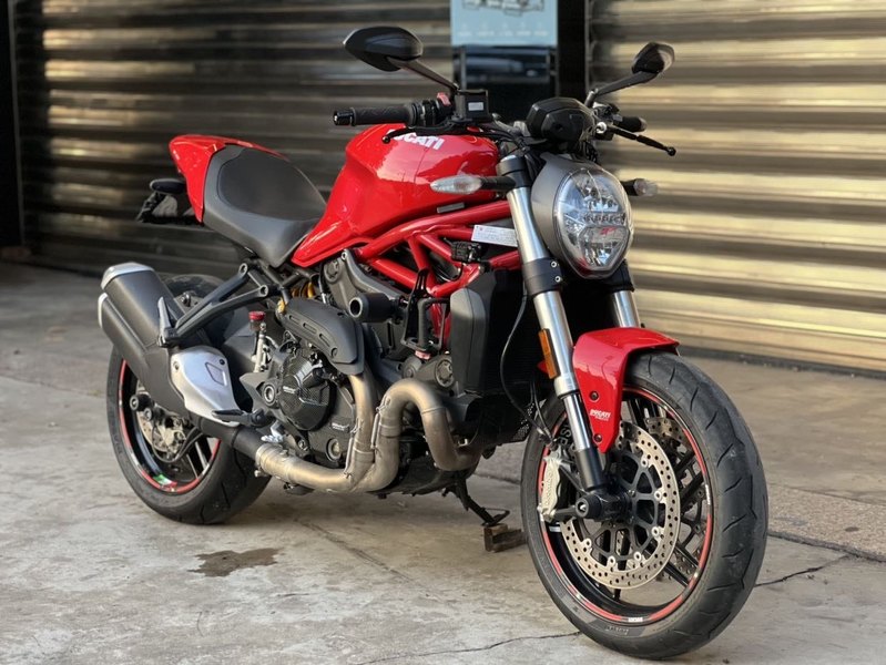 杜卡迪 Monster 821