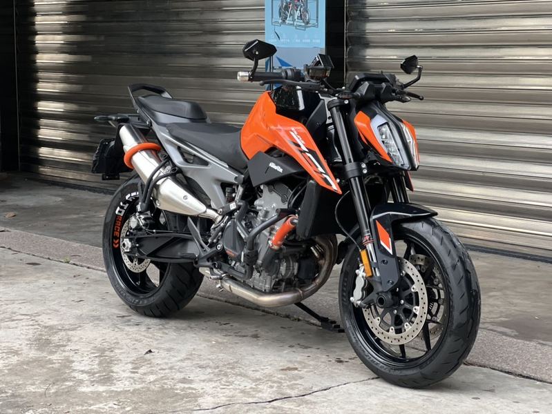 KTMR2R 790 Duke