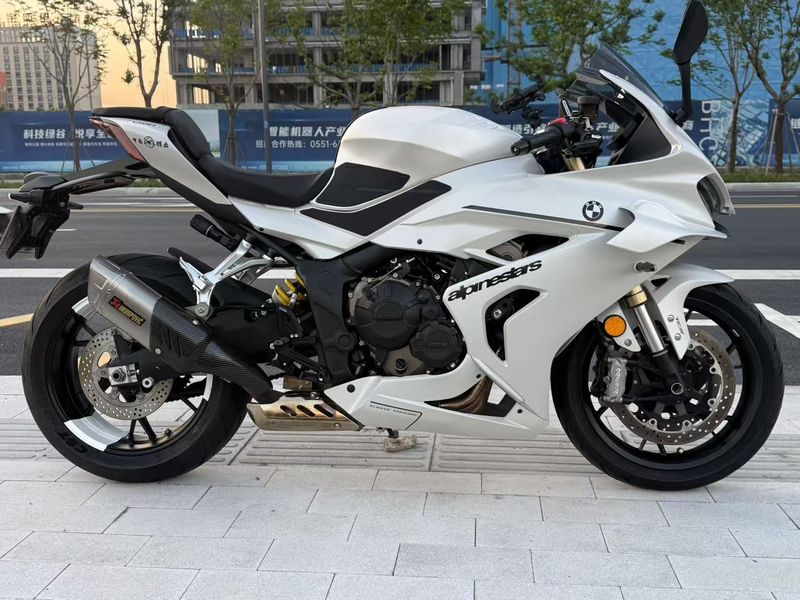 QJMOTOR 赛600