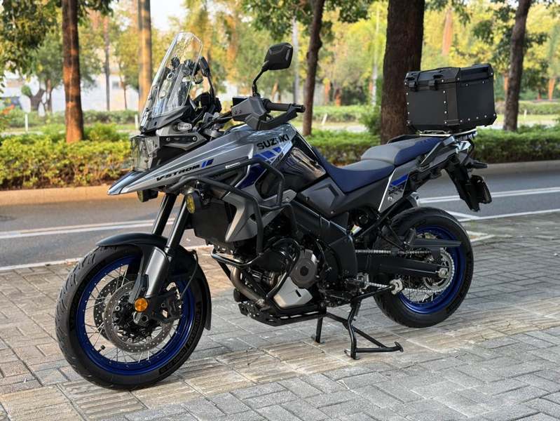 铃木 V-Strom 1050
