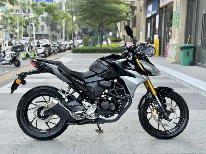 新大洲本田 CBF190R