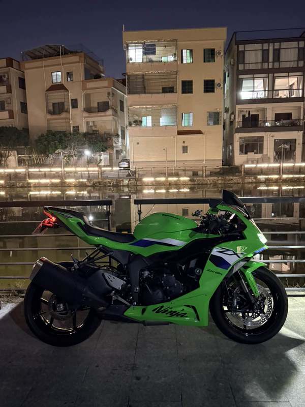 川崎 Ninja ZX-6R 