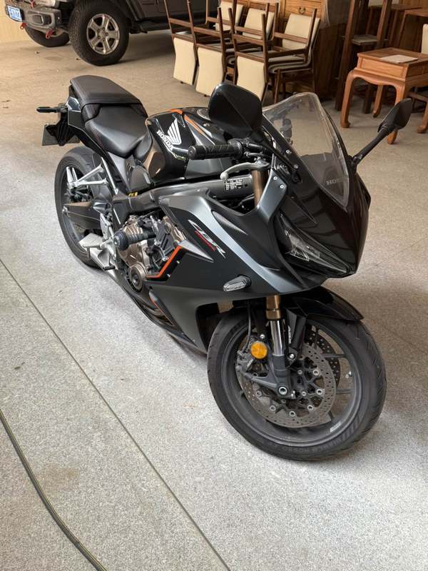 本田DREAMWING CBR650R