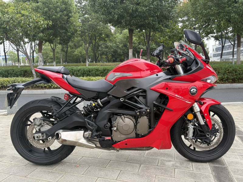 QJMOTOR 赛600