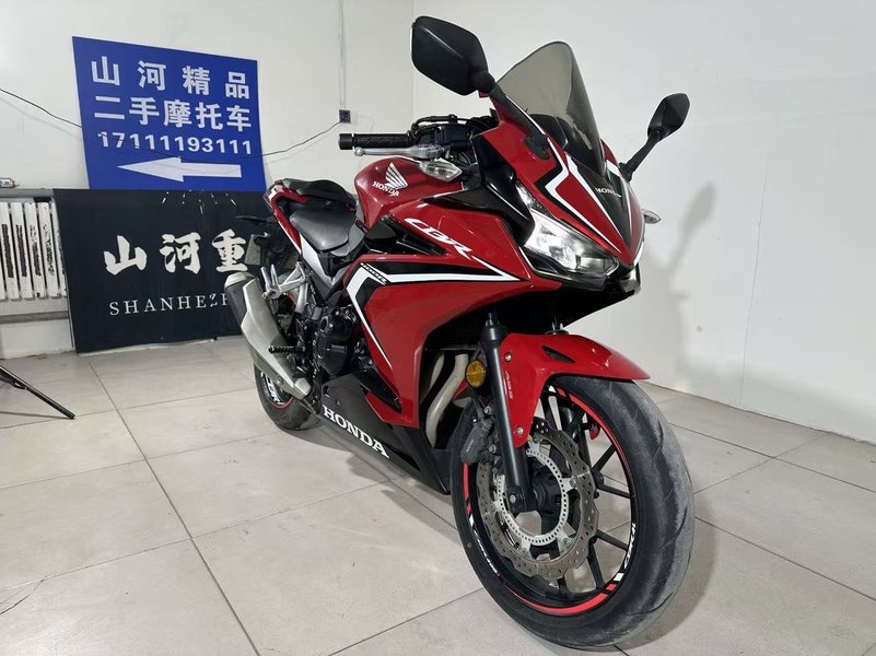 本田WING CBR400R