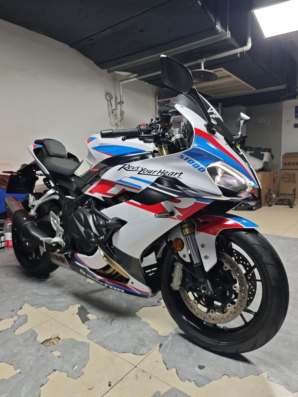 QJMOTOR 赛800