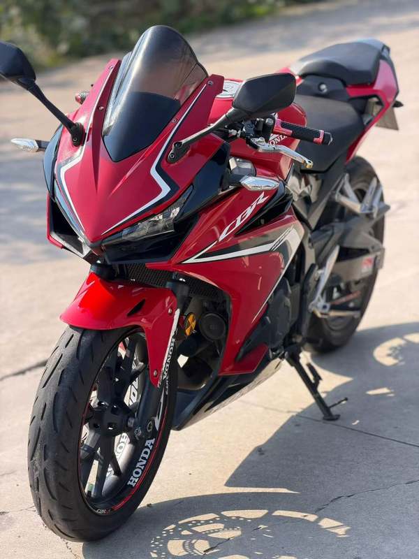 本田WING CBR400R