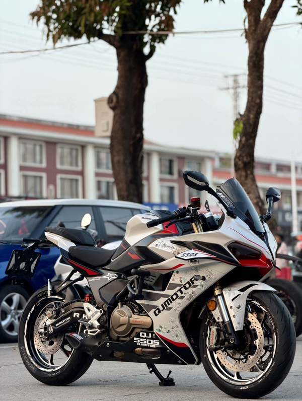 QJMOTOR 赛550