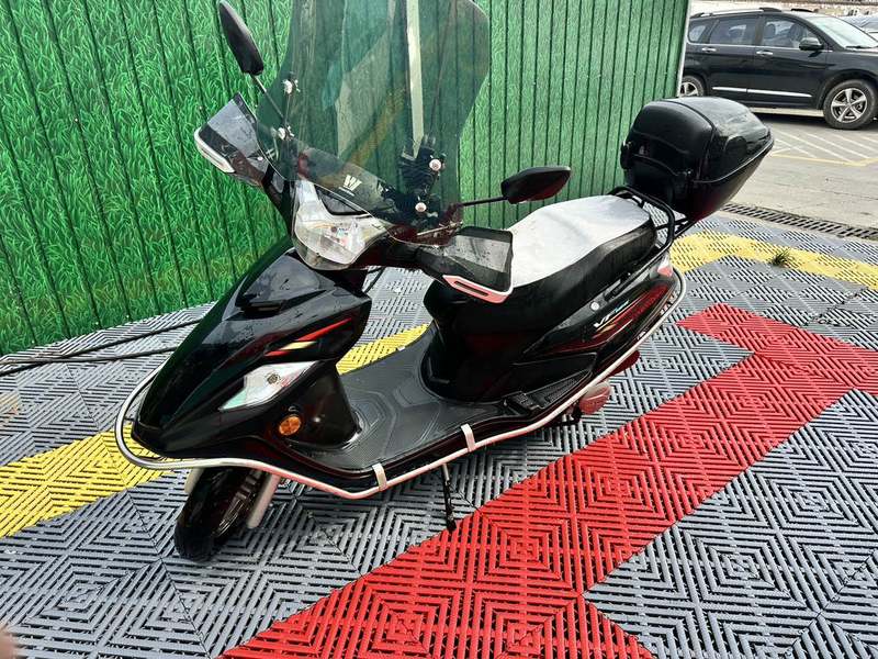 豪爵 VF125