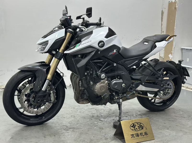 QJMOTOR 追600