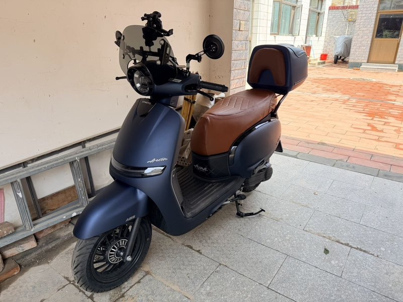 春风 125AURA