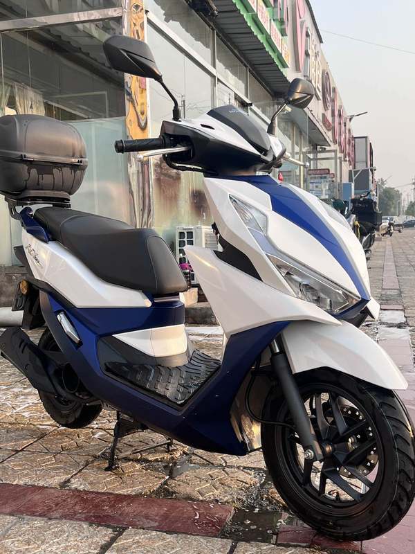 五羊本田 NX125