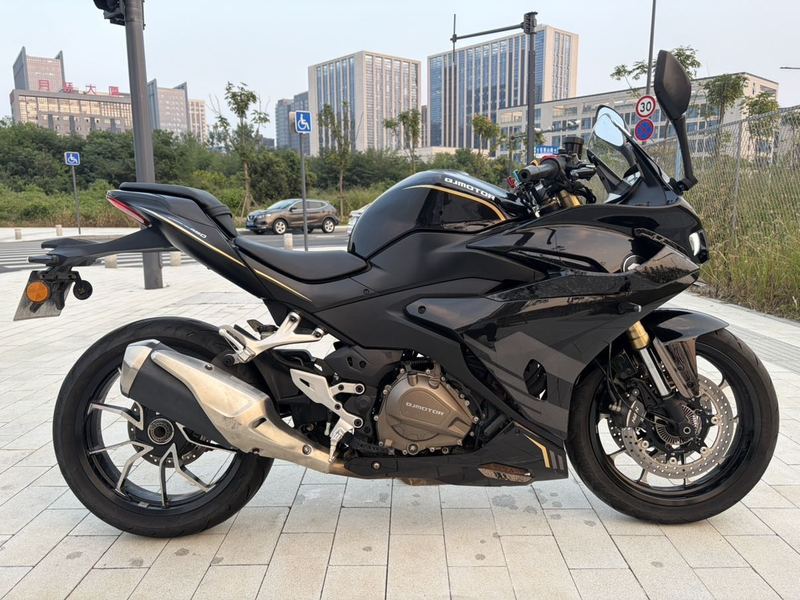 QJMOTOR 赛450