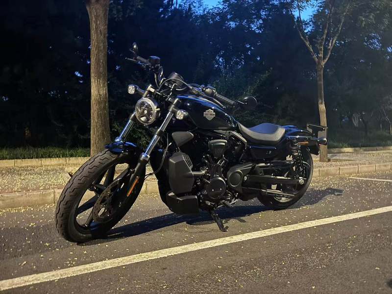 哈雷戴维森 Nightster