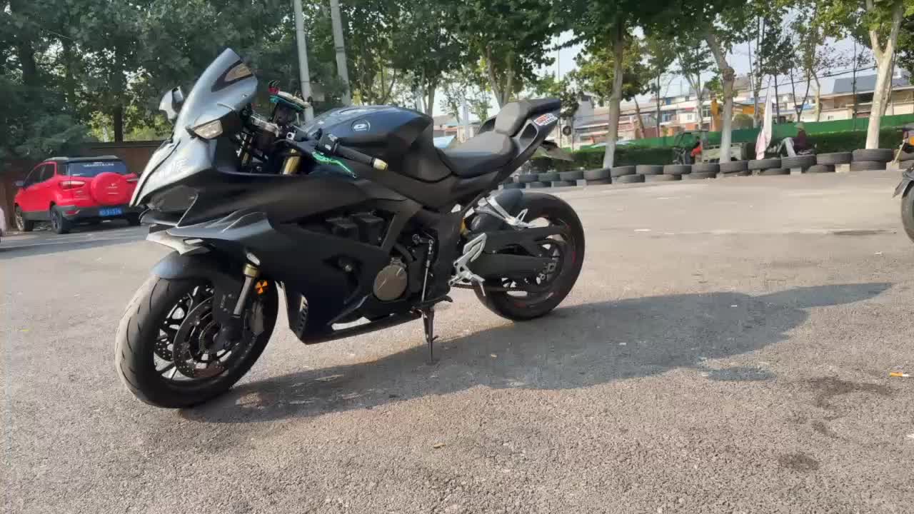 QJMOTOR 赛600