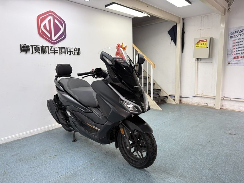 本田WING NSS350
