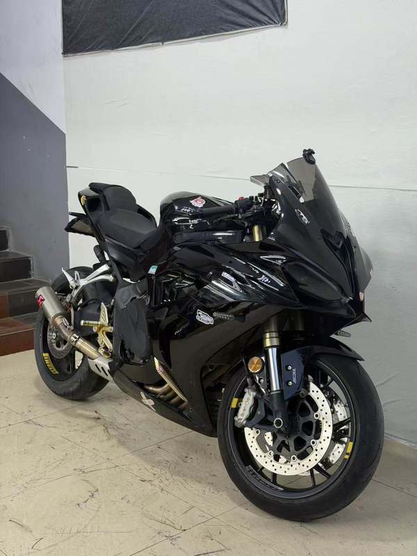 QJMOTOR 赛800