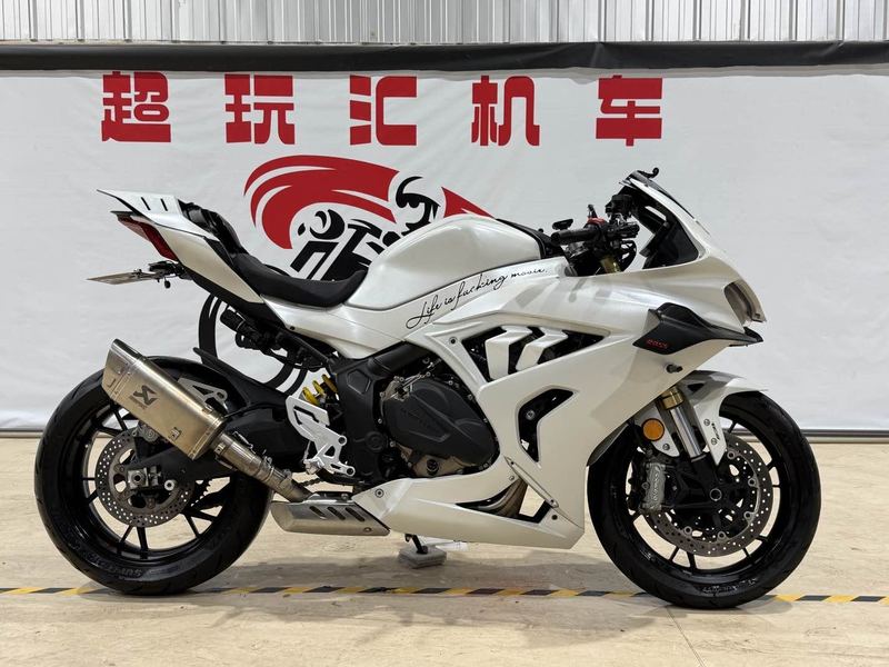 QJMOTOR 赛600