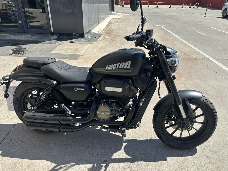 QJMOTOR 闪250