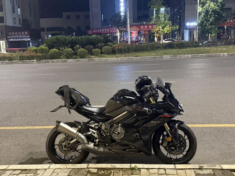 无极 RR660
