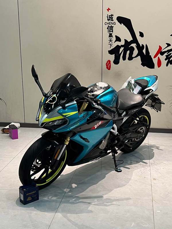 春风 250SR