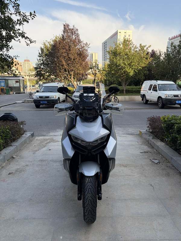 宝马 C 400