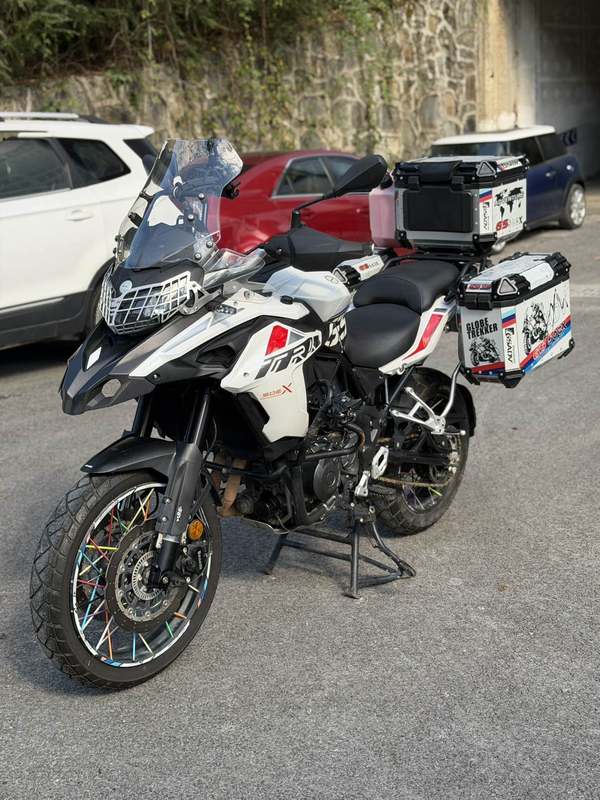 贝纳利 金鹏 TRK502