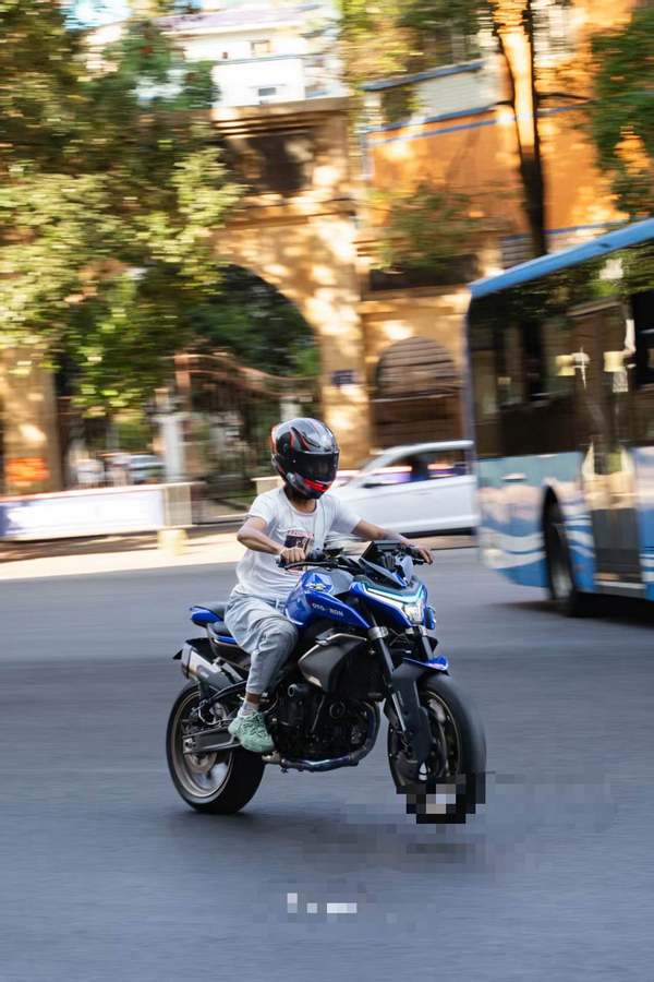 春风 800NK