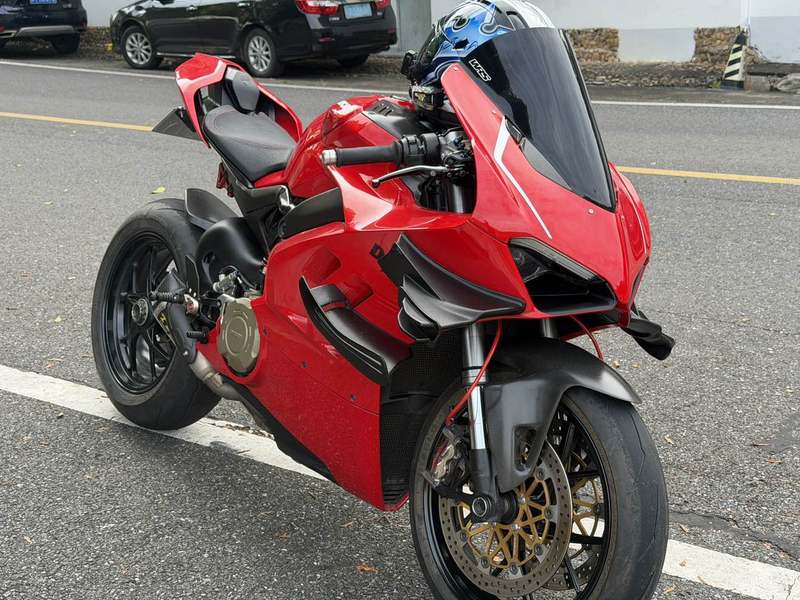 杜卡迪 Panigale V4