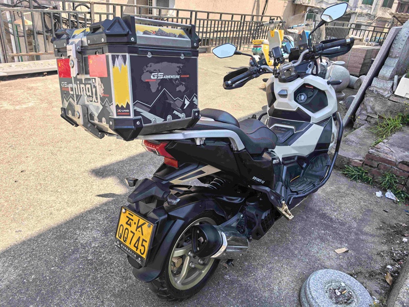 SYM三阳 Husky ADV 150