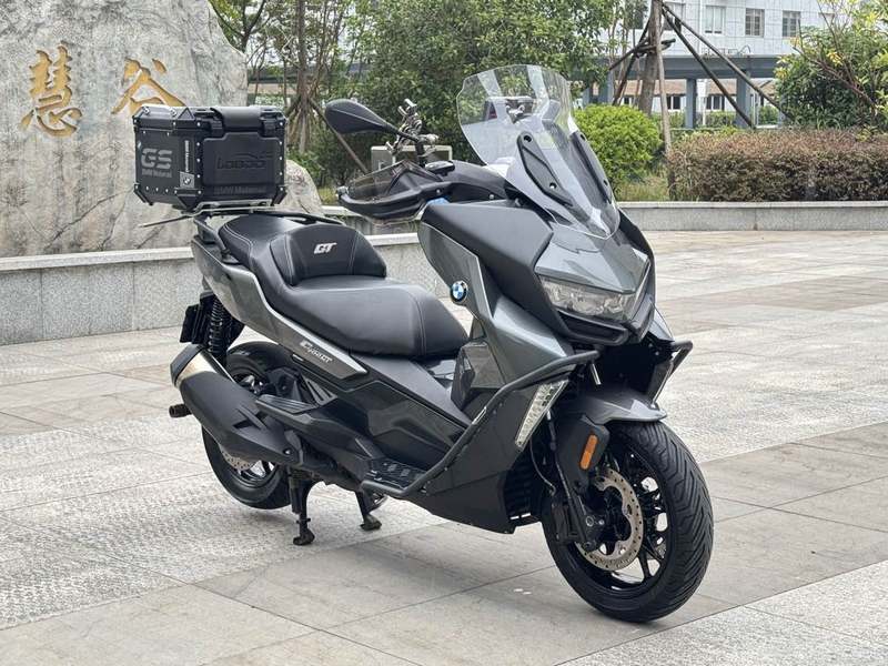 宝马 C 400
