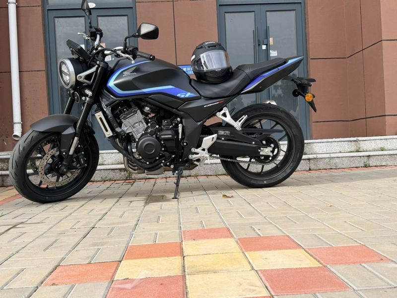 本田 CB500 Super Four