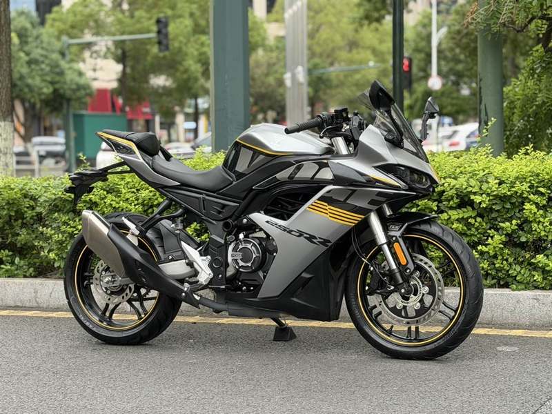 无极 250RR